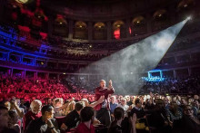 Al Murray the Pub Landlord: Let's Go Backwards Together