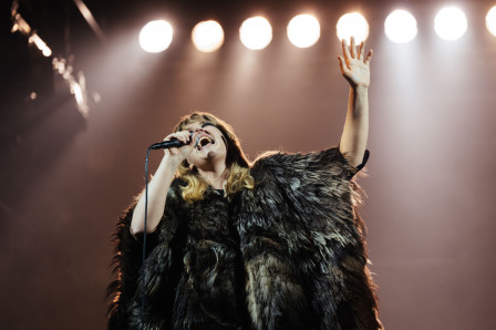 Production photos released for West End revival of TEETH N SMILES