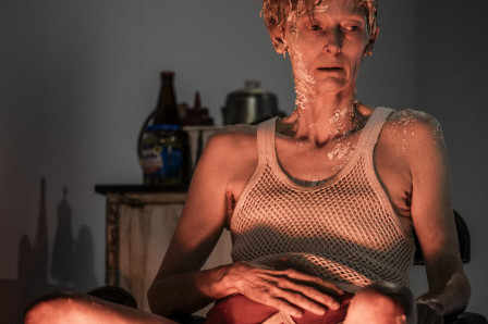 Production photos released of Tilda Swinton in MAN TO MAN