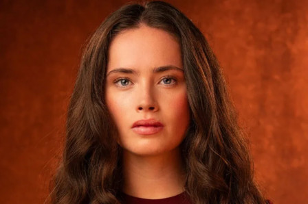 Mia Carragher cast as Katniss Everdeen in THE HUNGER GAMES: ON STAGE