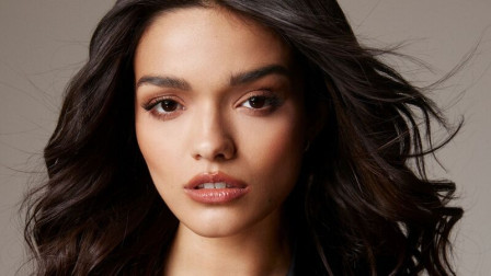 Rachel Zegler to star in the West End production of EVITA