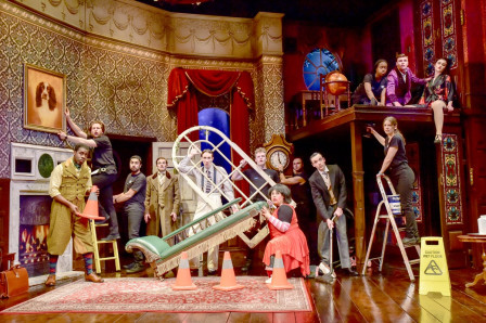 THE PLAY THAT GOES WRONG announces West End extension