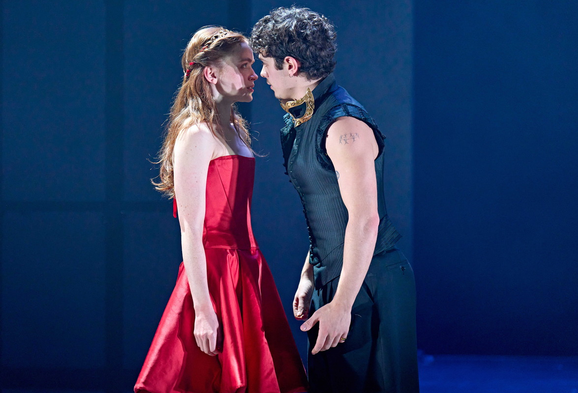 First look photos released of ROMEO & JULIET starring Sadie Sink & Noah Jupe