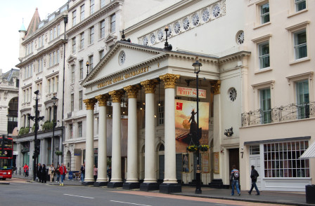 THE STANDARD OF LIVING to open at Theatre Royal Haymarket