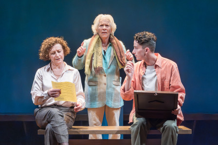 Review: WE HAD A WORLD at Hampstead Theatre