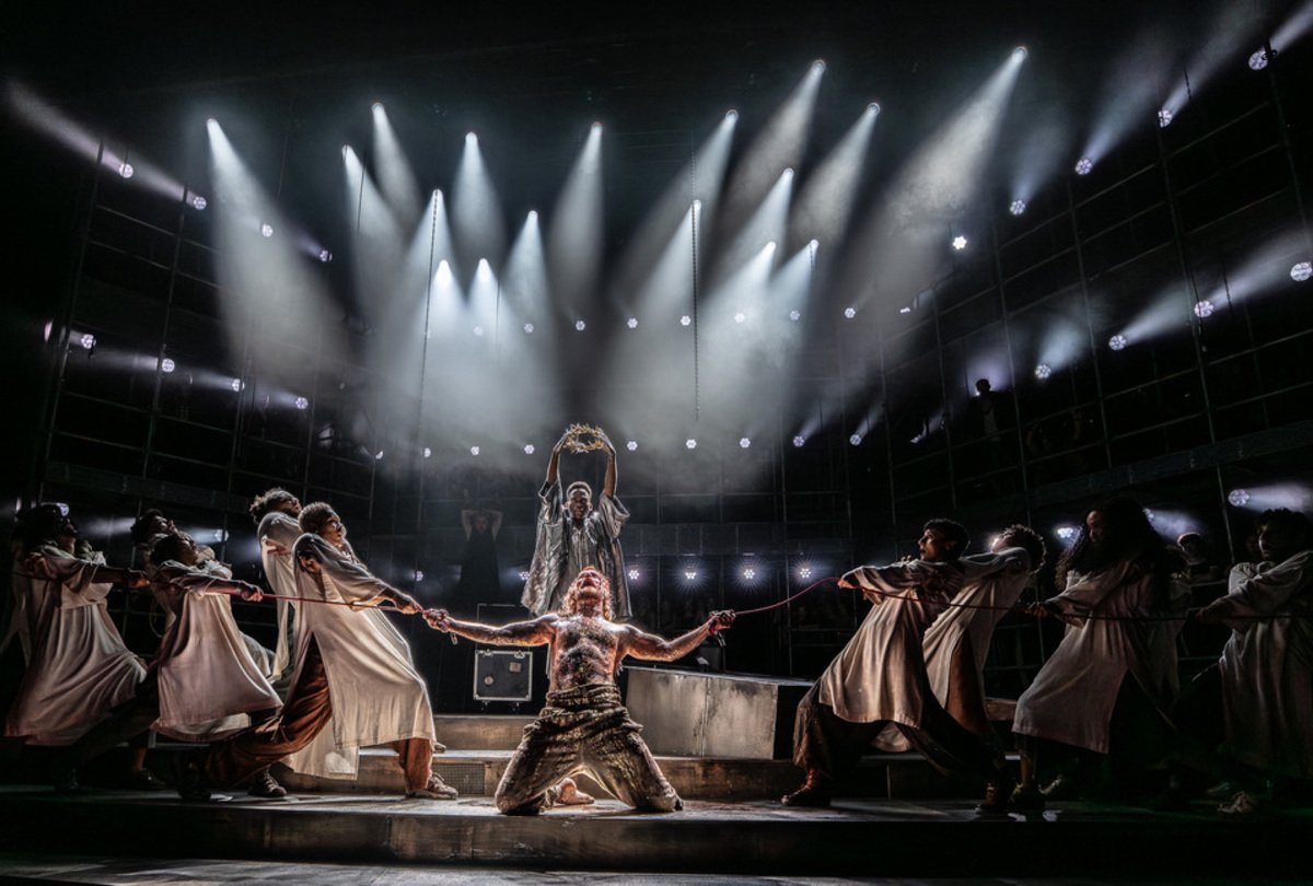 Sam Ryder and the cast of Jesus Christ Superstar. Photo by Johan Persson.