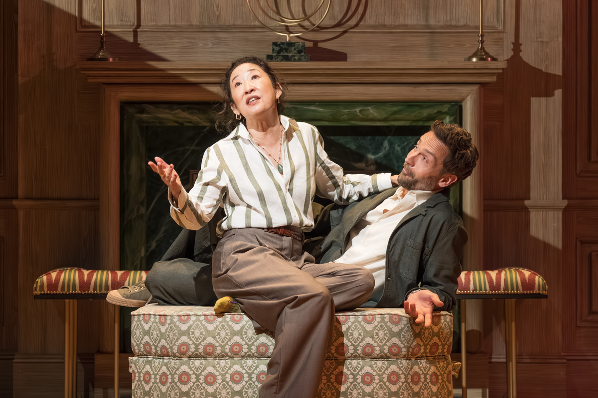 Sandra Oh (Alice) and Tom Mison (Stefan) in The Misanthrope at the National Theatre, Photographer Marc Brenner
