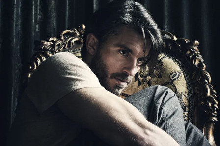 Jonathan Bailey to star in new production of RICHARD II at the Bridge Theatre