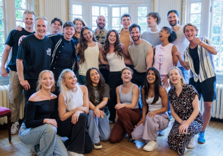 New cast and extension announced for MAMMA MIA!