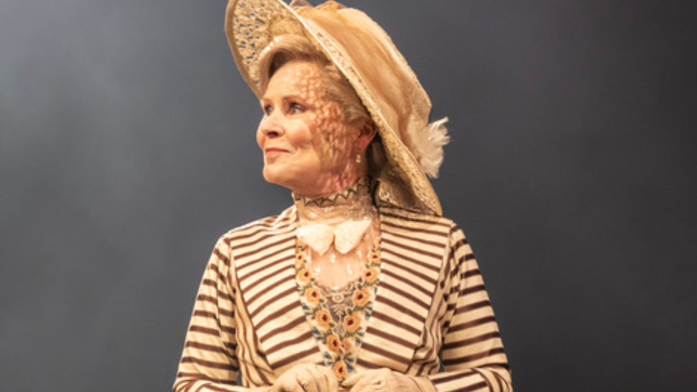 imelda staunton mrs warren profession