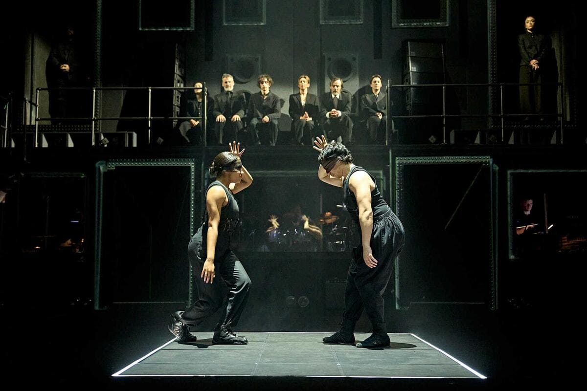 The company of Hamlet Hail to the Thief. Photo by Manuel Harlan