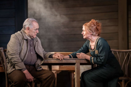 Production images released for LONG DAY'S JOURNEY INTO NIGHT