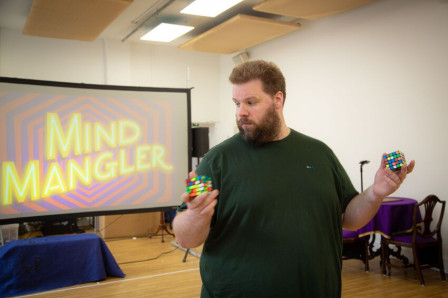 Rehearsal images released for MIND MANGLER: MEMBER OF THE TRAGIC CIRCLE