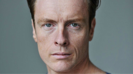 Toby Stephens to lead the company of EQUUS at Menier Chocolate Factory