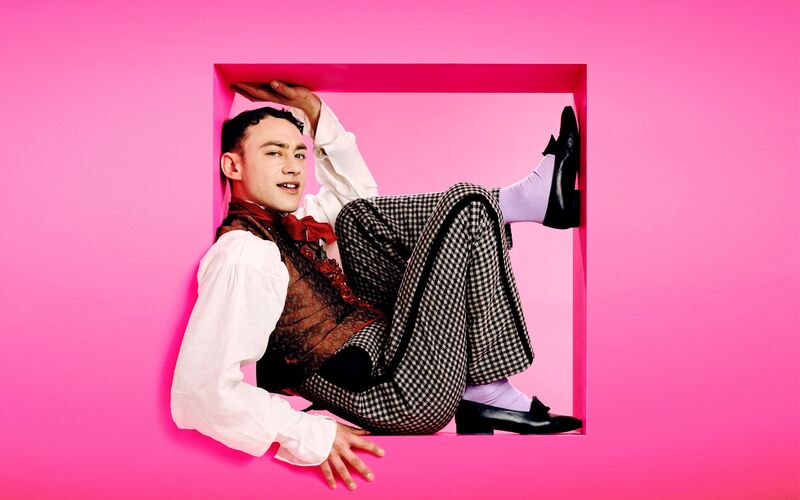 olly alexander the importance of being earnest