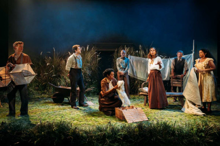 Review: A MONTH IN THE COUNTRY at Donmar Warehouse