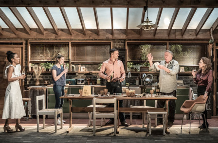 Review: APOLOGIA at Trafalgar Studios