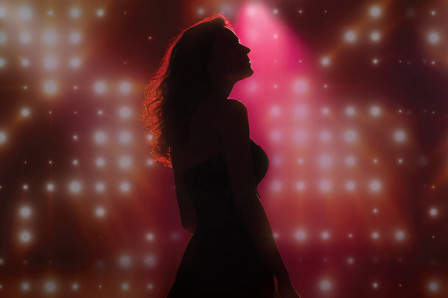 Review: A TRIBUTE TO DALIDA at Peacock Theatre