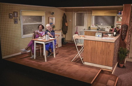 Review: ES AND FLO at Kiln Theatre