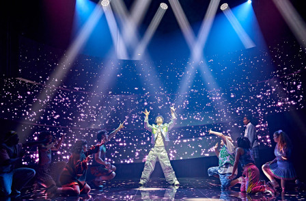 Review: FANGIRLS at The Lyric, Hammersmith