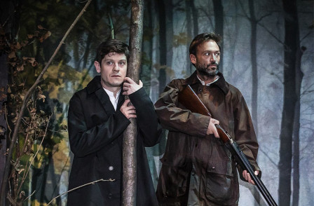Review: FOXFINDER at the Ambassador's Theatre