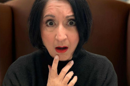 Review: GRINDR MOM at Waterloo East Theatre