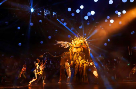 Review: THE LION THE WITCH AND THE WARDROBE at The Bridge Theatre
