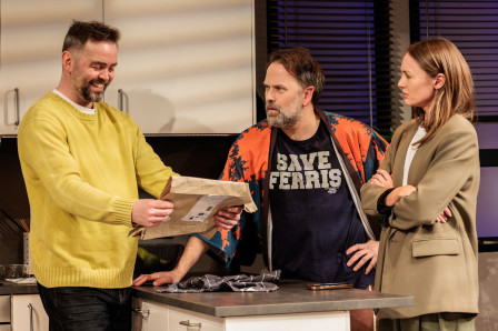 Review: THE GIFT at Park Theatre