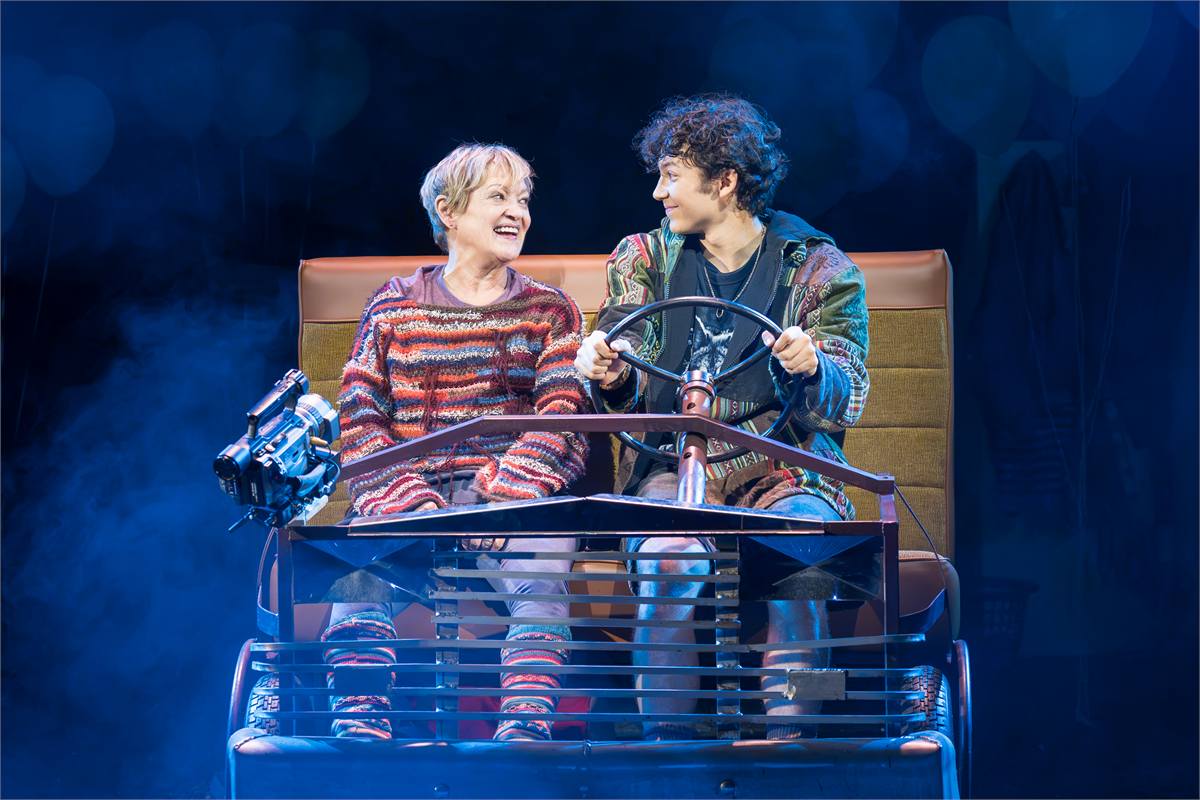Maria Friedman as Kimberly Levaco and Gilli Jones as Seth Weetis in Kimberly Akimbo at Hampstead Theatre. Photo by Marc Brenner