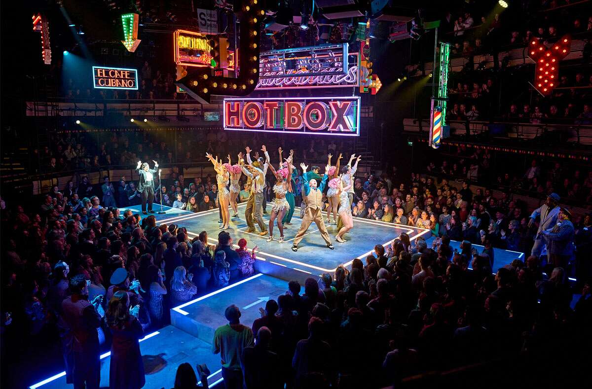 The cast of Guys and DOlls at the Bridge Theatre. Photo Manuel Harlan