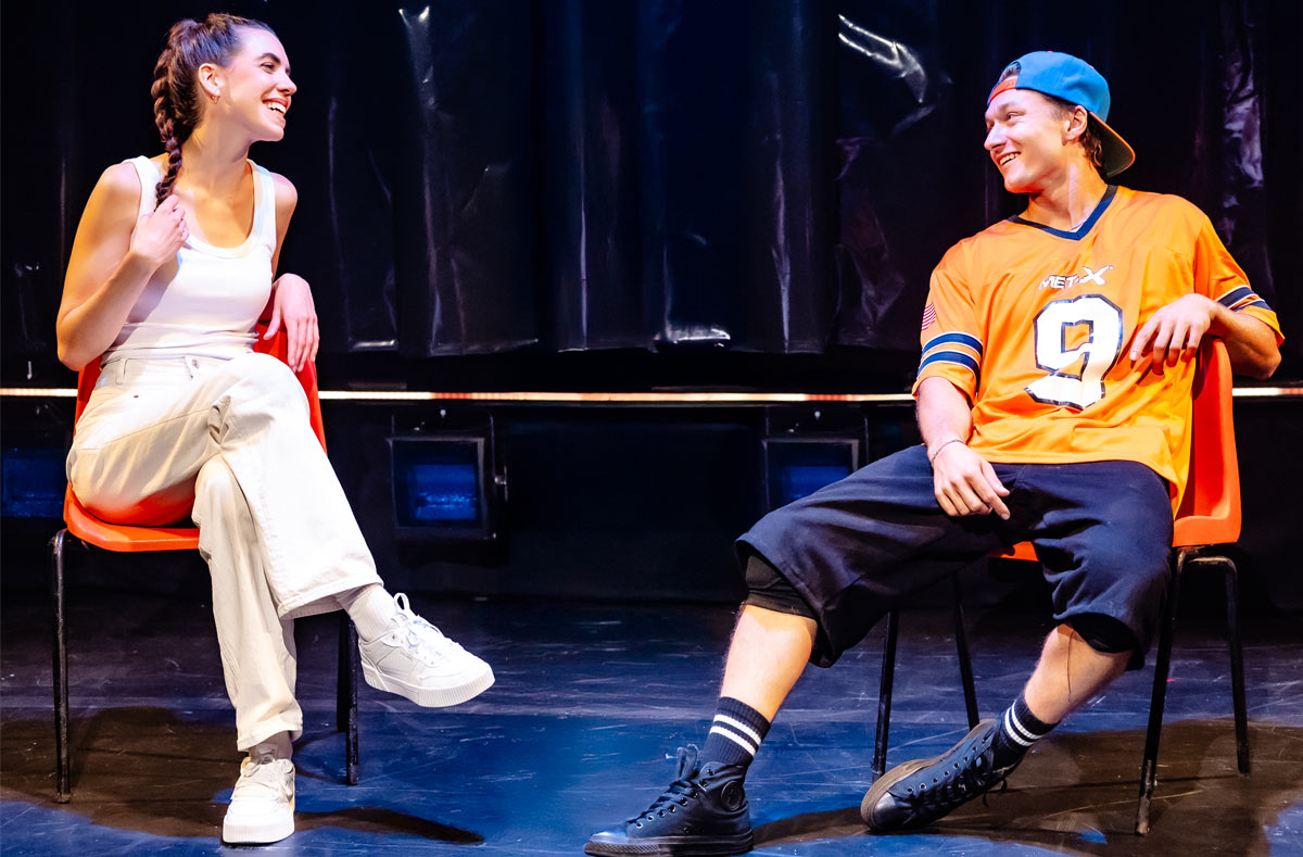 Maia Novi (Maia) and Harrison Osterfield (Performer 3) in Invasive Species at King's Head Theatre - credit Danny Kaan