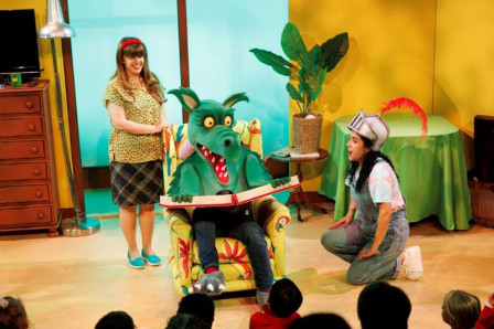 Little Angel's CHARLIE COOK'S FAVOURITE BOOK transfers to the West End