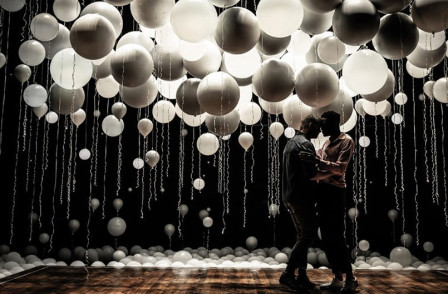 Review: CONSTELLATIONS at the Vaudeville Theatre