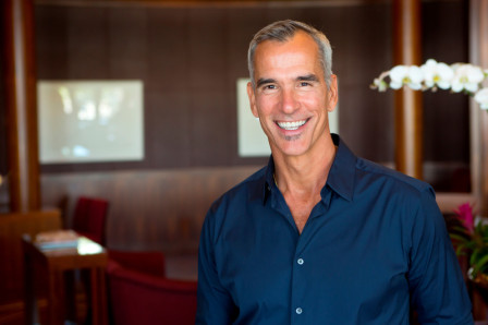 Jerry Mitchell to produce new musical KING OF PANGEA at King's Head Theatre