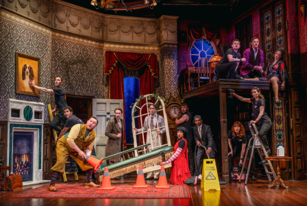 THE PLAY THAT GOES WRONG celebrates 4001st West End performance with new production images
