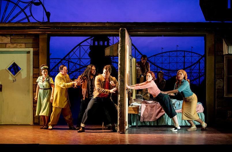 ENO 22 Così fan tutte, Soraya Mafi, Neal Davies, Benson Wilson, Amitai Pati, Hanna Hipp, Nardus Williams © Lloyd Winters