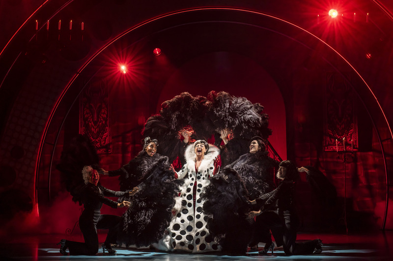 sydnie christmas in 101 dalmatians the musical