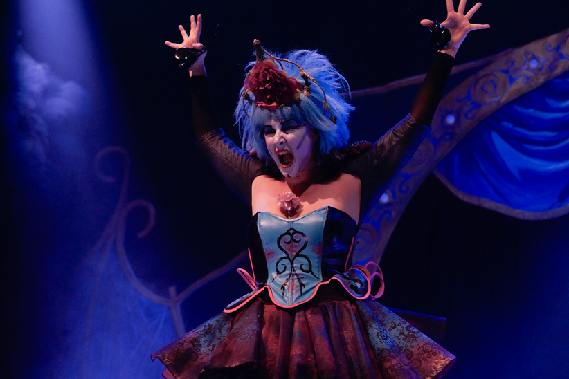 the opera locos review